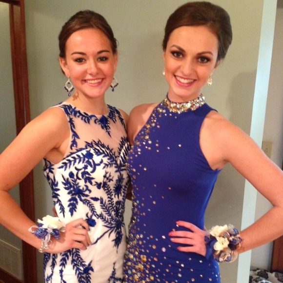 Meet your Posher, Elly