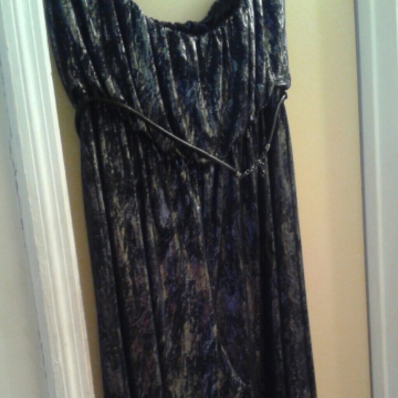 Romper - Picture 2 of 2