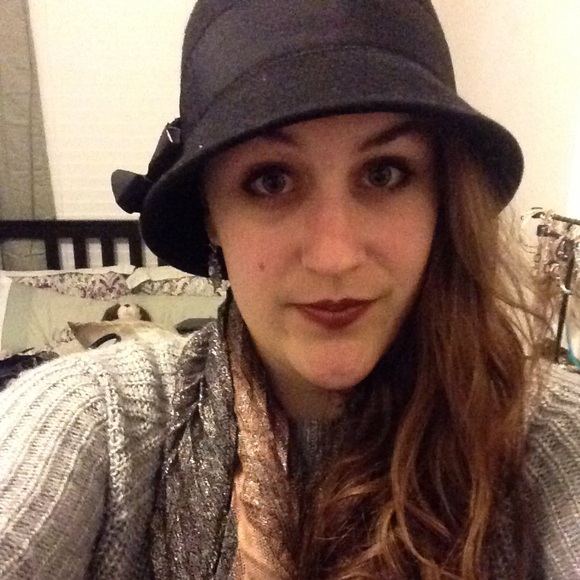 Meet your Posher, Olivia