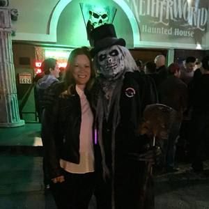 Meet your Posher, Brooke