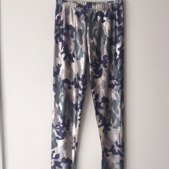 Camo Workout Leggings - NEVER WORN