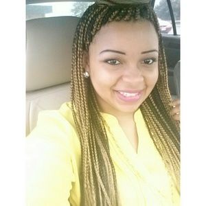 Meet your Posher, Nicole