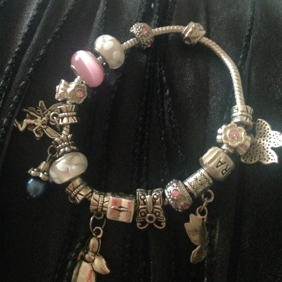 Pandora bracelet .925
