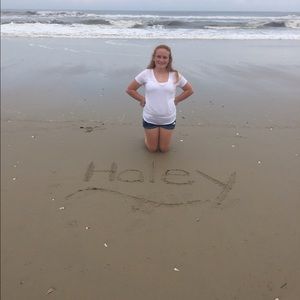 Meet your Posher, Haley