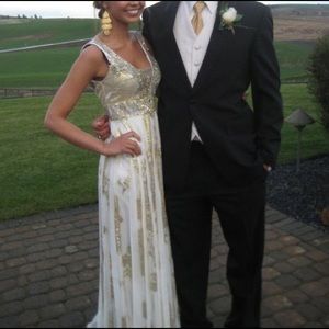 Formal gold gown worn once SZ 0 SUE WONG