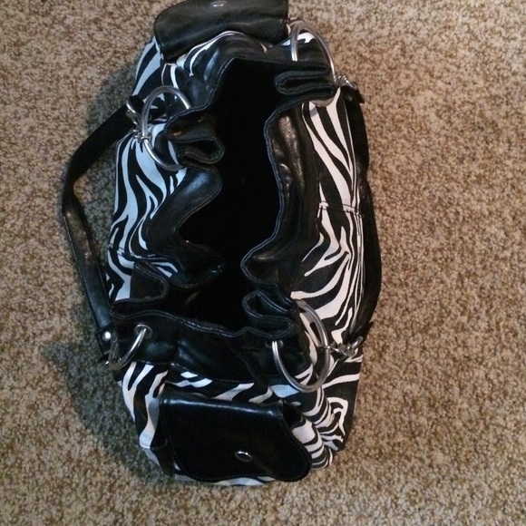 A zebra print purse - Picture 2 of 4