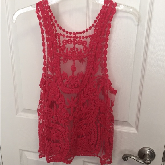 Coral colored lace tank top