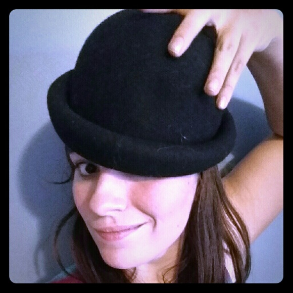 Urban Outfitters Accessories - Black felt bowler hat