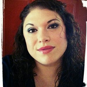 Meet your Posher, Kendra