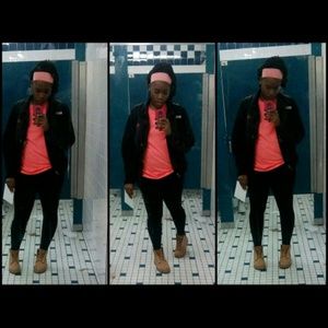 Meet your Posher, Tyrena