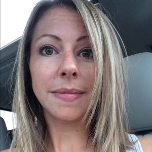 Meet your Posher, Deborah