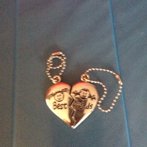 Split heart shape key chain