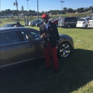 Meet your Posher, Connie