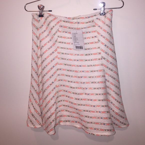 NWT anthropologie skirt with metallic thread.