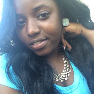 Meet your Posher, Khiara