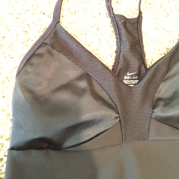 Nike Racerback - Picture 2 of 4