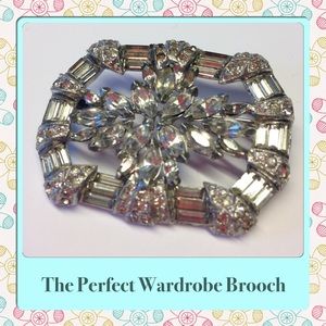 Vintage Pristine Clear Rectangular Rhinestone Pin