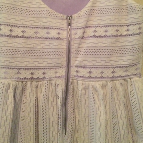 Cute dress! Junior sizing, 11, large. - Picture 4 of 4