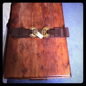 Brown wide stretch belt