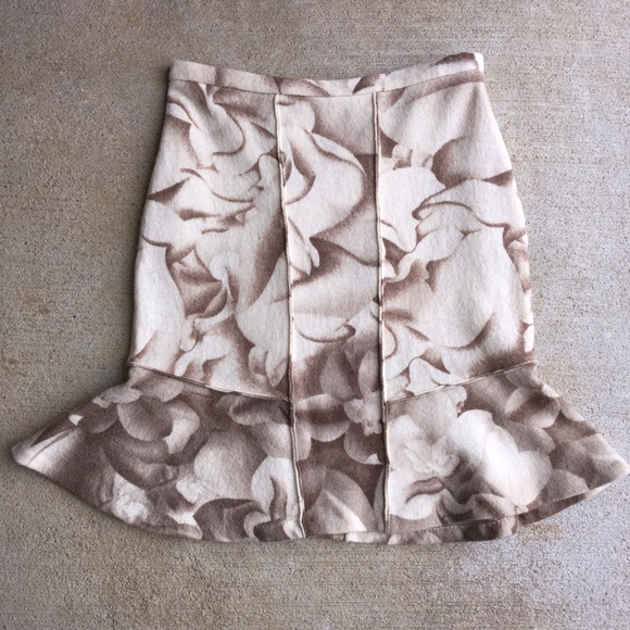 Beautiful Wool Skirt 🌸