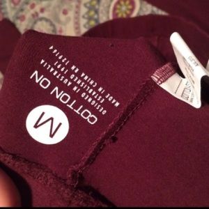 Maroon leggings