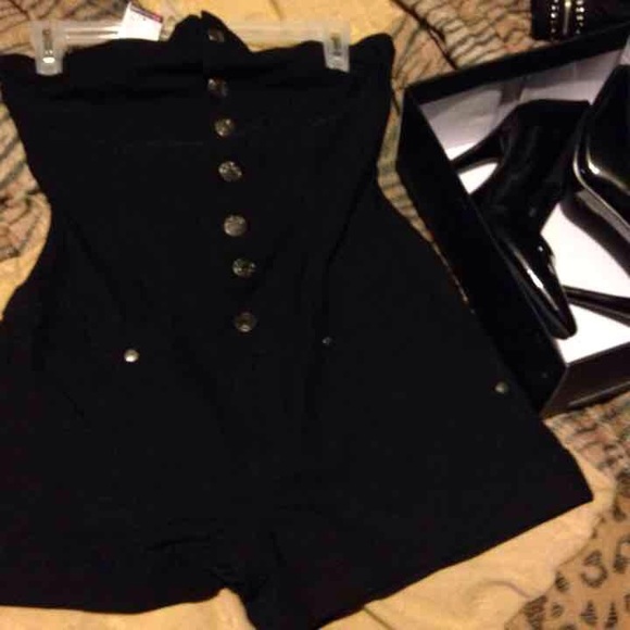 Black romper nwt