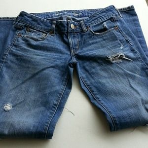 American Eagle stressed Jeans.