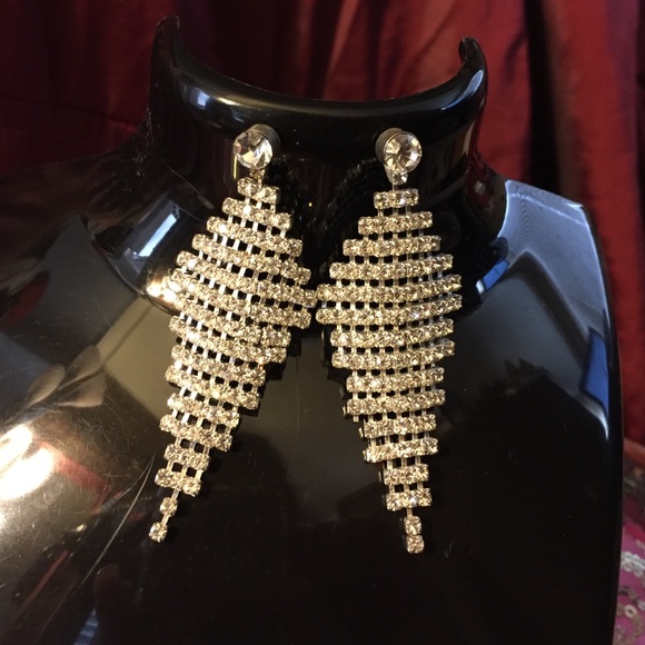 Night on the town earrings * I take offers ☺️