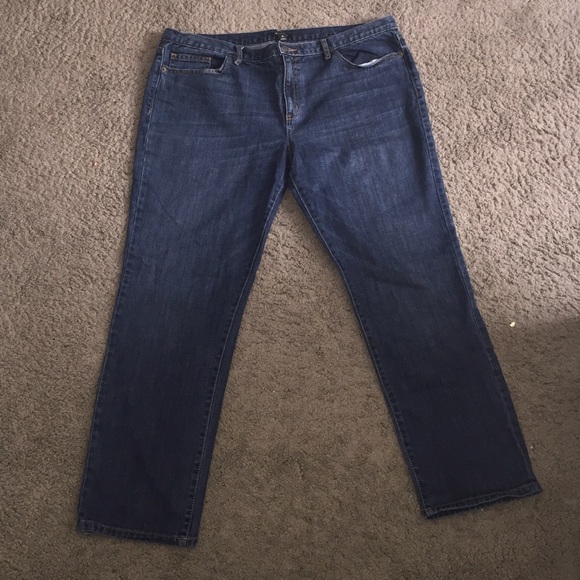Dark wash boyfriend jeans