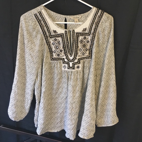 Lucky brand blouse , perfect condition.
