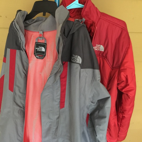 3 in 1 Northface mountain hyvent jacket