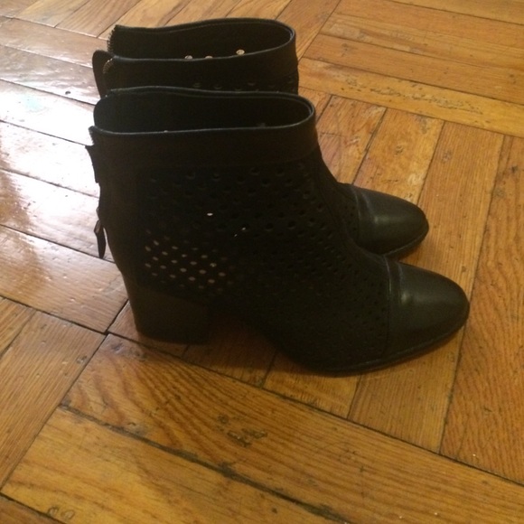Rebecca Minkoff Boots 7.5. Worn once.