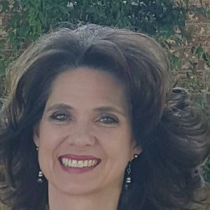 Meet your Posher, Claudia