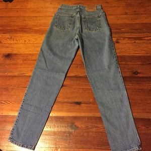 Levi's straight legged Jean