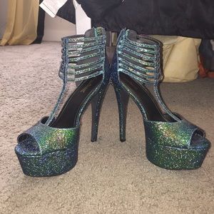 Green iridescent heels
