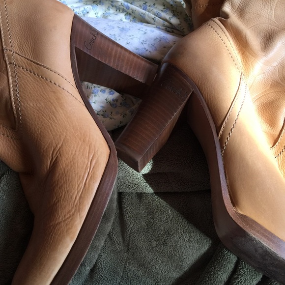 Sold Coach boots - Picture 4 of 4