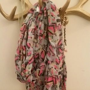 Infinity scarf