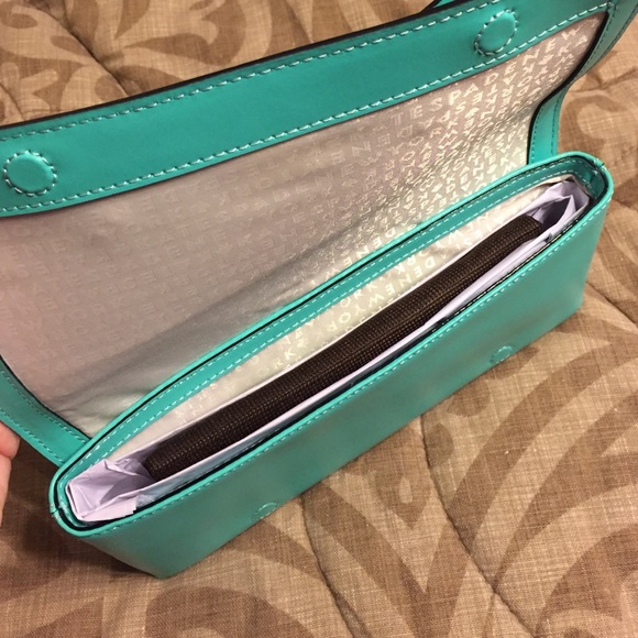 Kate Spade Montford Park Smooth Keira Clutch - Picture 3 of 4