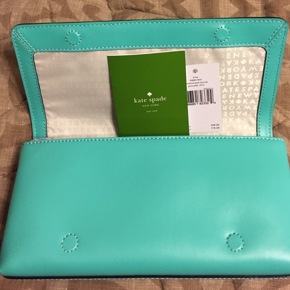 Kate Spade Montford Park Smooth Keira Clutch - Picture 4 of 4