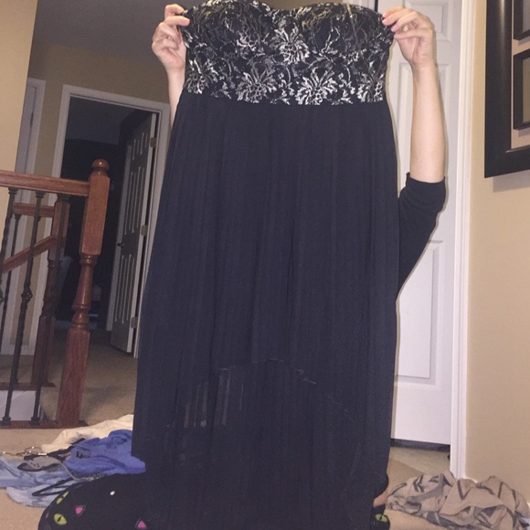 Strapless dress