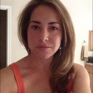 Meet your Posher, Rebecca