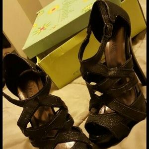 Paprika shoes size 6 1/2