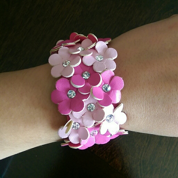 W Y Feng dark and light pink leather bracelet