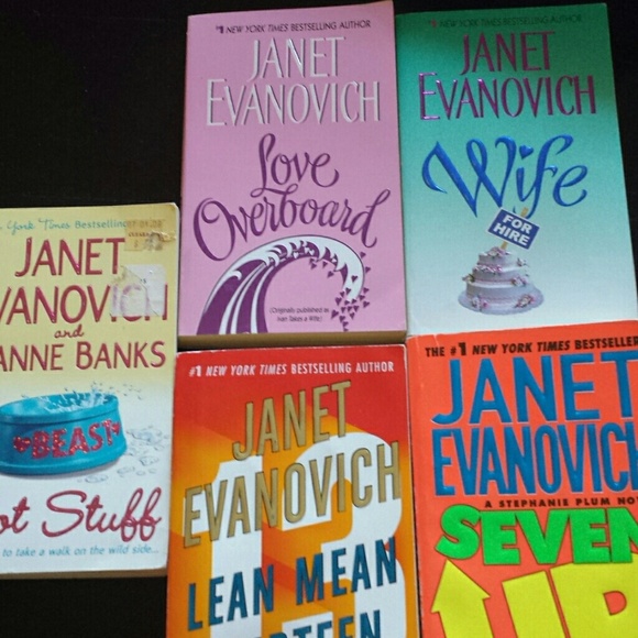 Janet Evanovich books - Picture 1 of 1