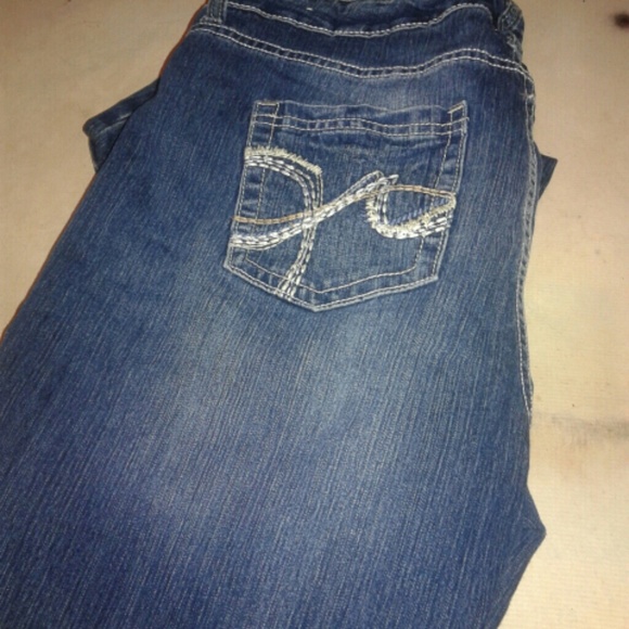 Womens Boot cut long jeans( Maurice)