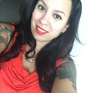 Meet your Posher, Monica