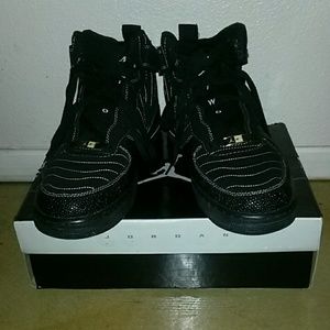 Air Jordan 12 Retro / Air Force 1