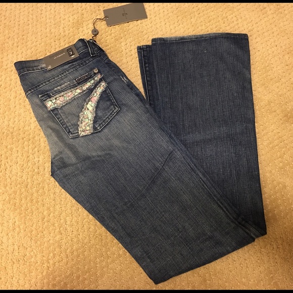 7 for all Mankind Size 26