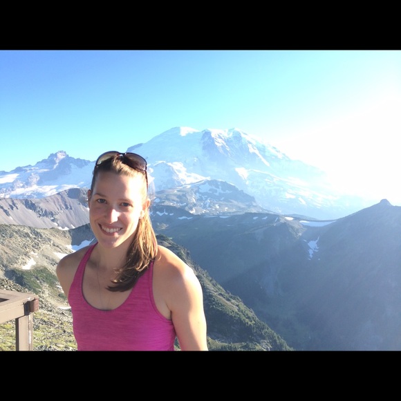 Meet your Posher, Jenny
