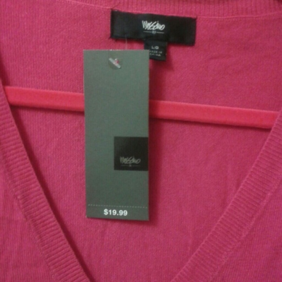 Mossimo Sweater - Picture 2 of 2